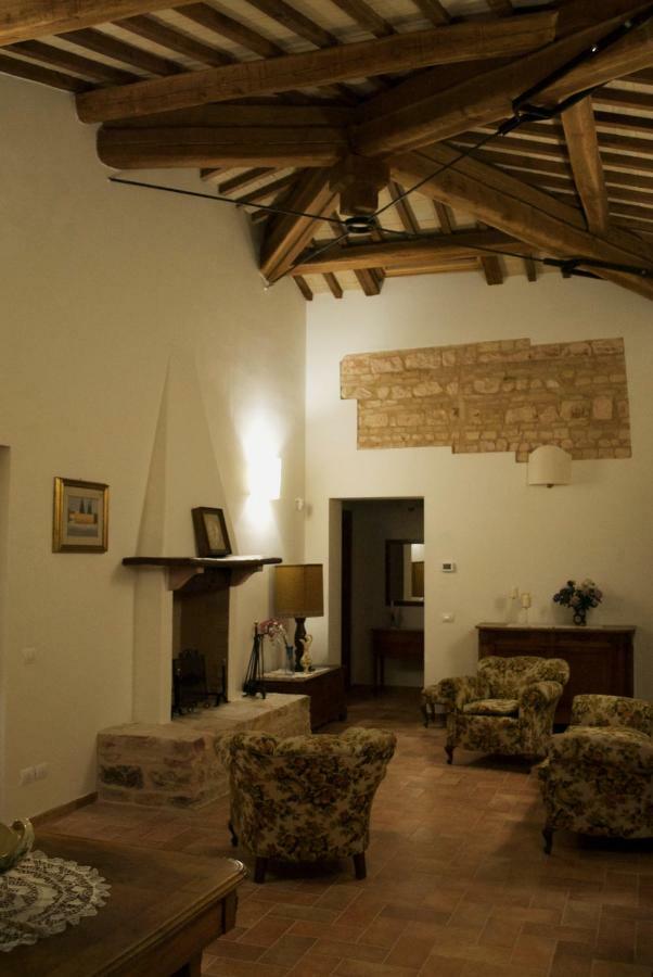 Villa Licinia Φολίνιο Εξωτερικό φωτογραφία